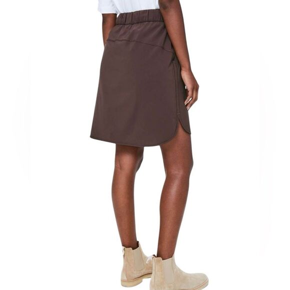 Lululemon On The Fly Skirt 21” Brown Satin Drawstring Waist Size 4 - Picture 2 of 8